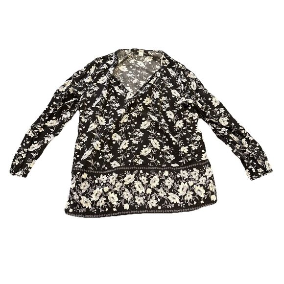 Women's Old Navy 100%Rayon Black Ivory Boho & Festival Soft Flowy Blouse size L - Picture 2 of 7